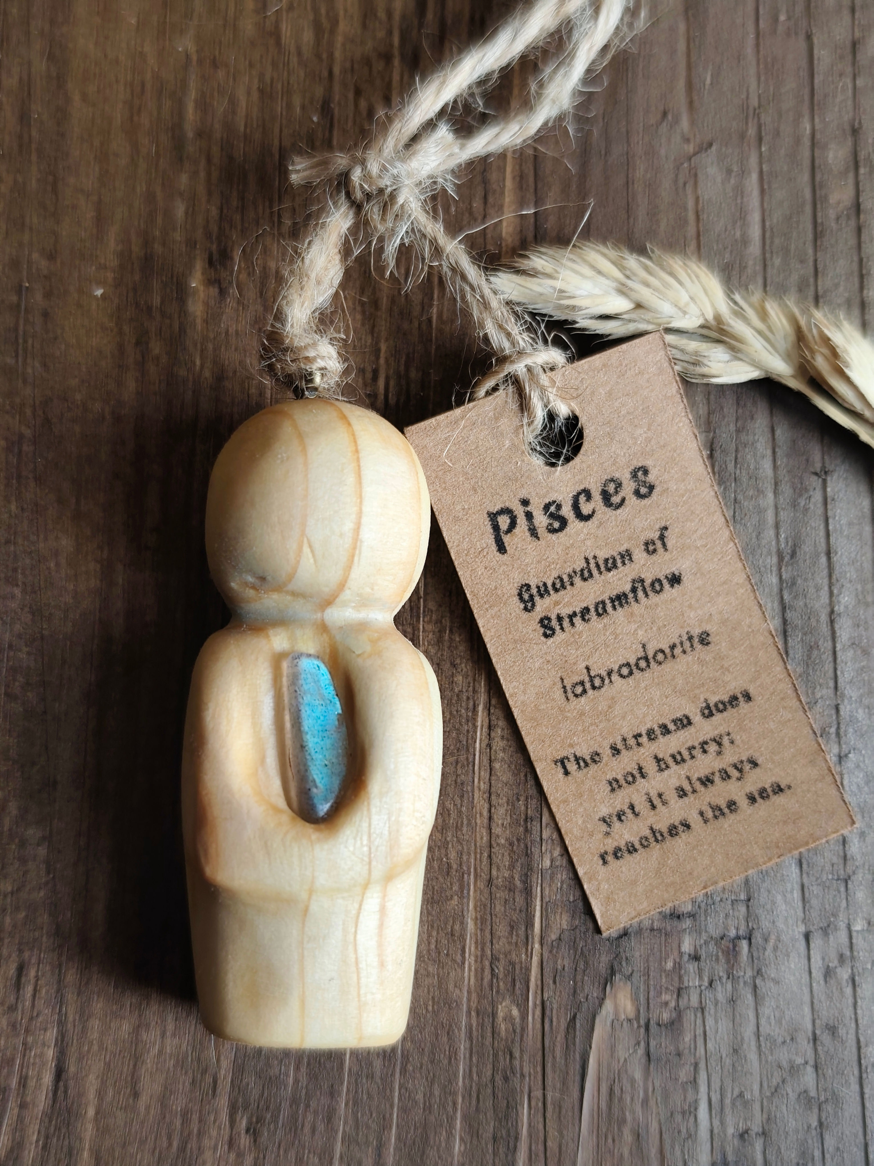 Pisces – Guardian of Streamflow (labradorite)