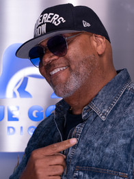 Daryl Graphic Designer