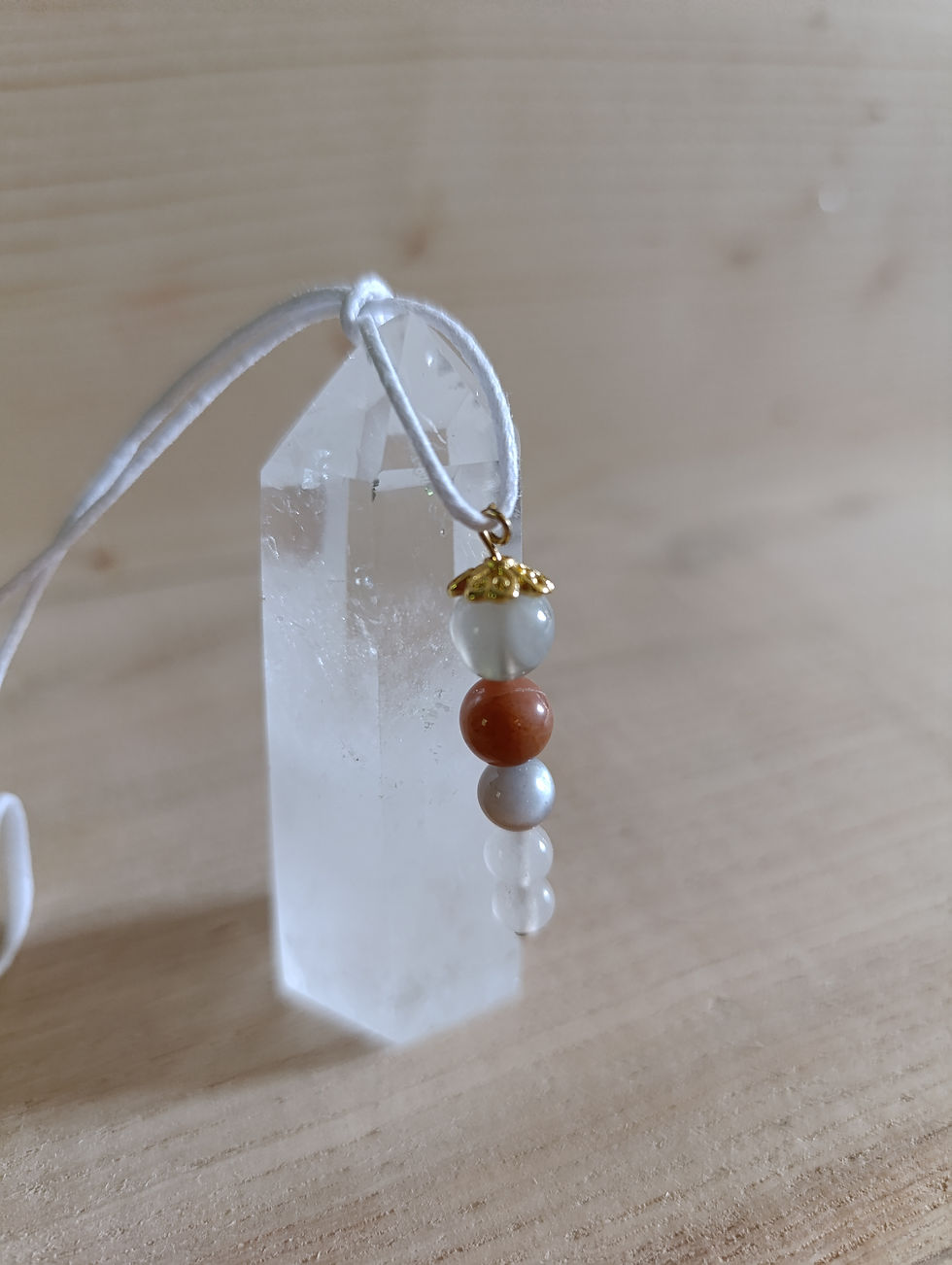 Mondstein (Aprikosenmondstein und Regenbogen)