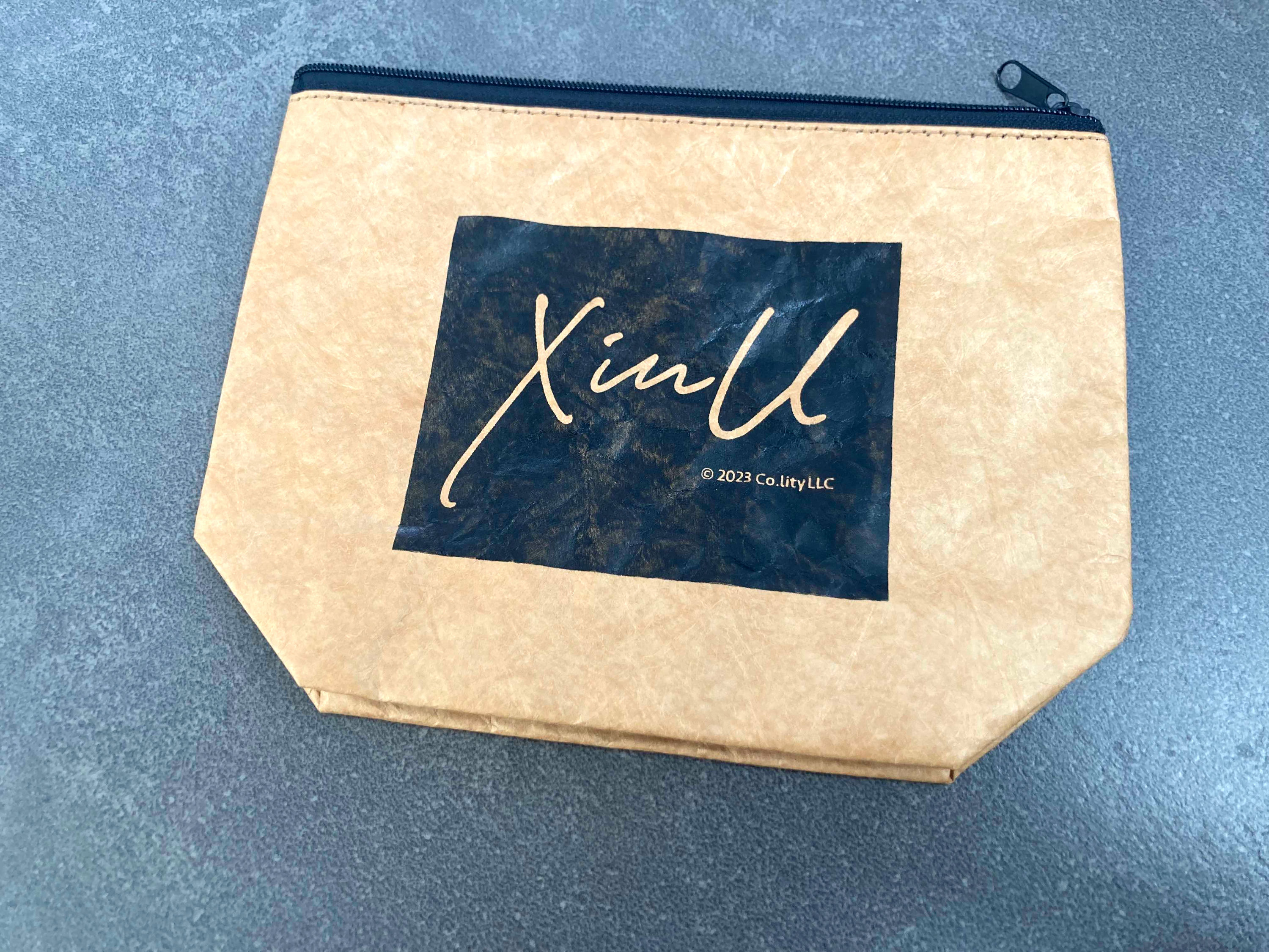 初のストア販売/限定2個 タイベック製ポーチ