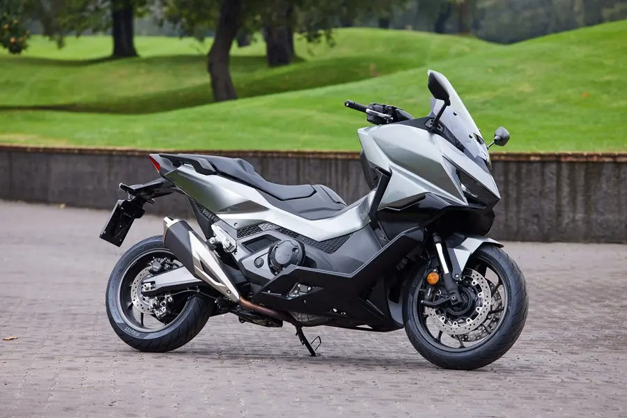 Honda Forza 750