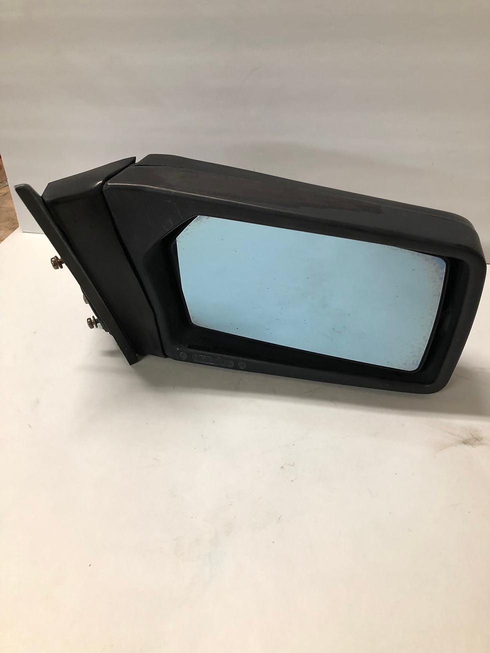 Thumbnail: Mercedes W126 Mirror Passenger Side 5-Pin front view 2