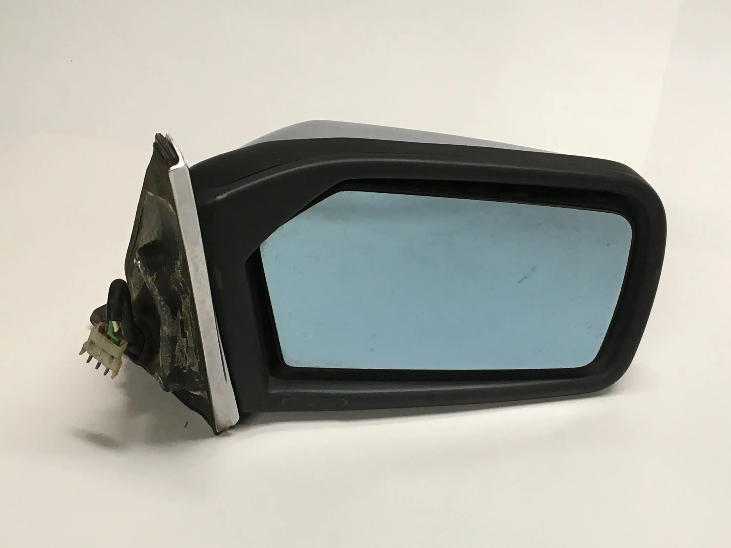 Mercedes W123 Power Mirror passenger side