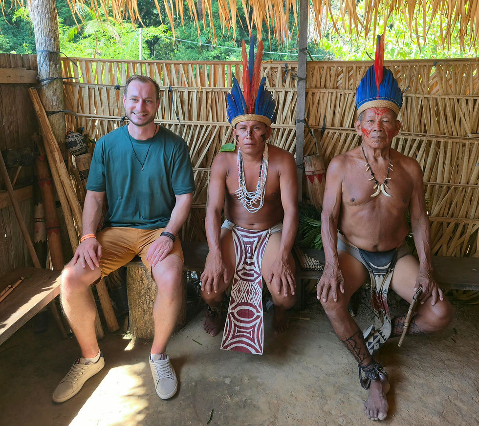 Com os homens da Comunidade Indígena Cipiá