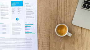 Frases para currículo: 30 textos prontos para se destacar 