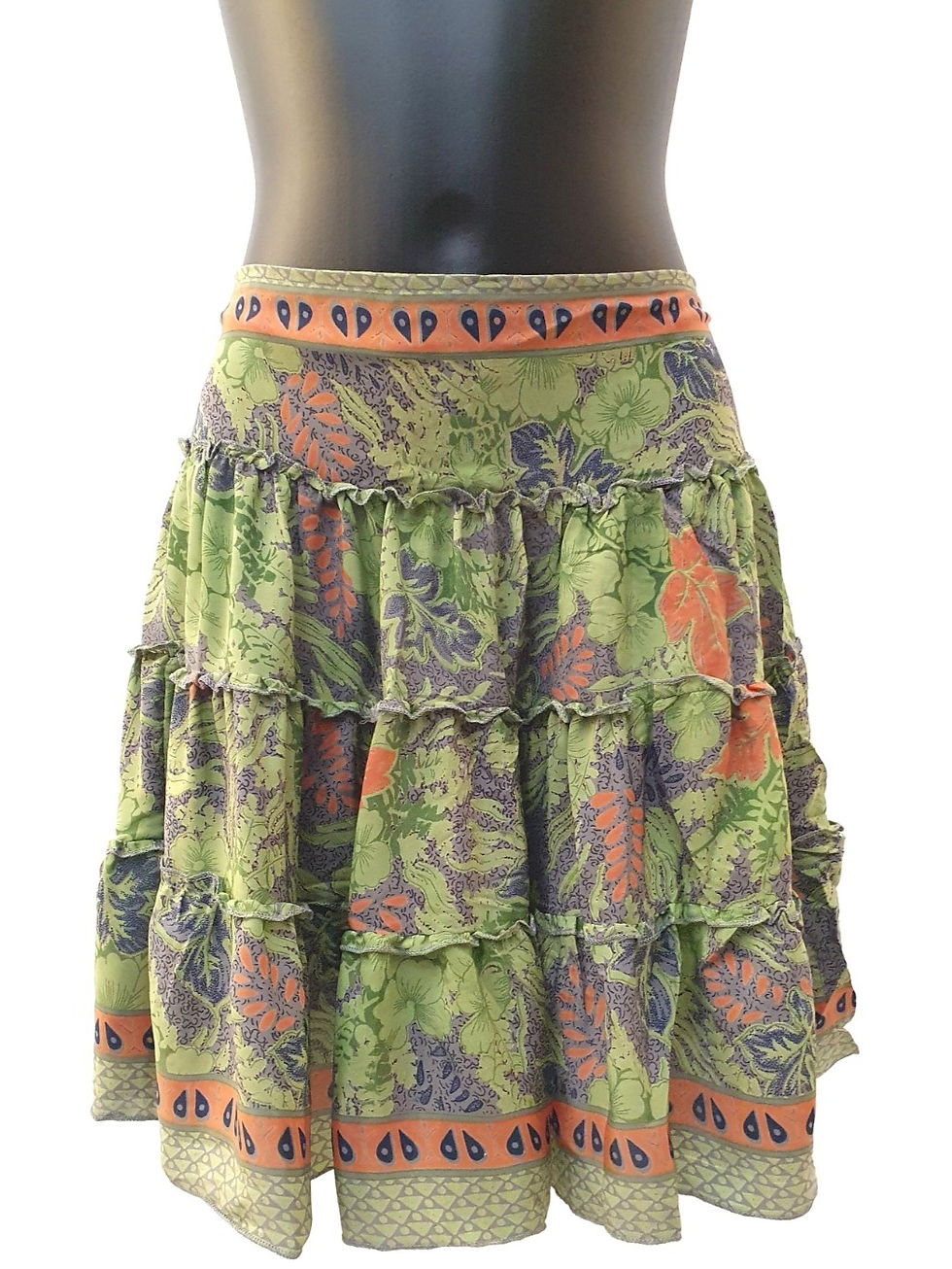 Thumbnail: 315 - Lilou - Jupe Courte Polyester - Bouquet de 11 imprimés 12 Euros pièce