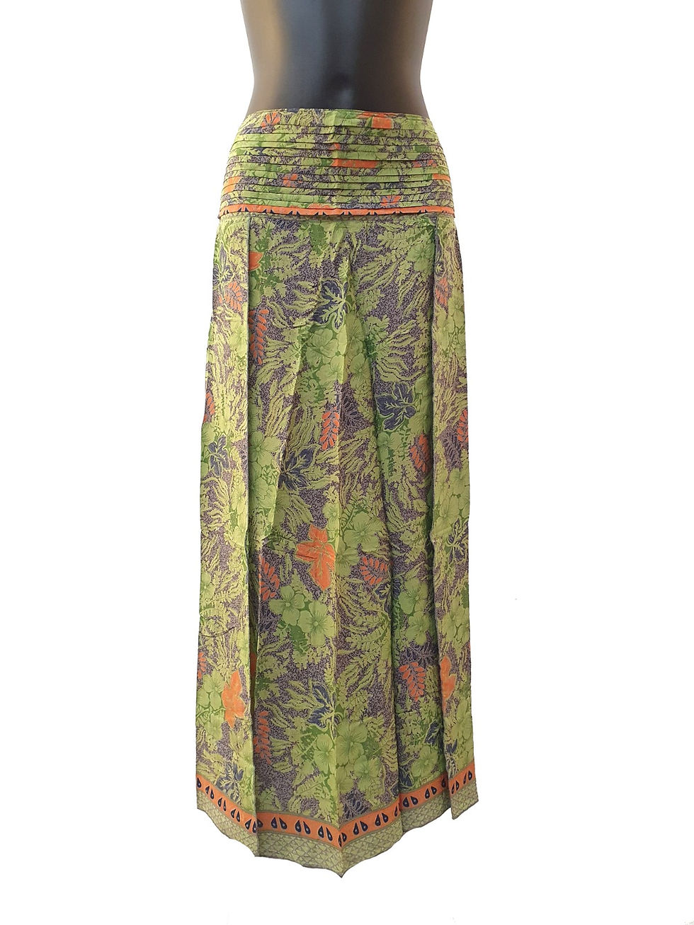 Miniatura: 322 - Ariane - Jupe longue Polyester - Bouquet de 11 imprimés 14 Euros pièce