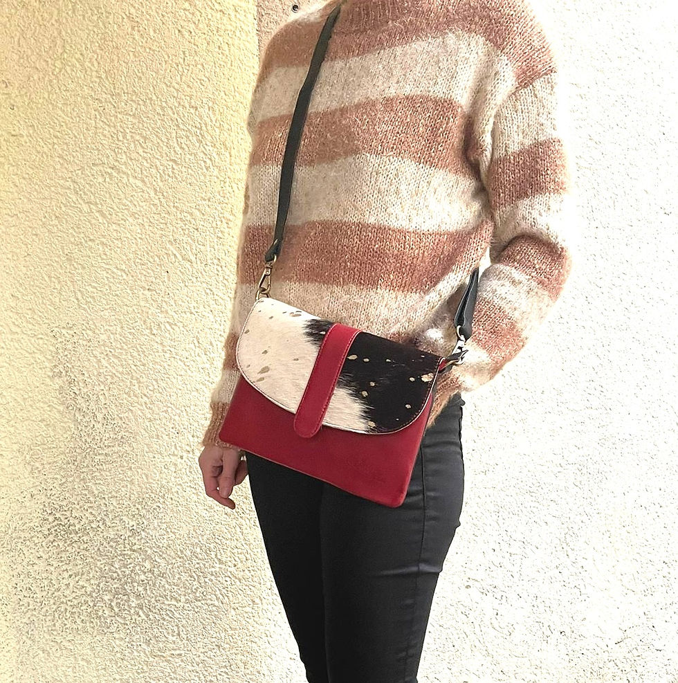 Thumbnail: Fiesta Jaune Moutarde Vache Brune