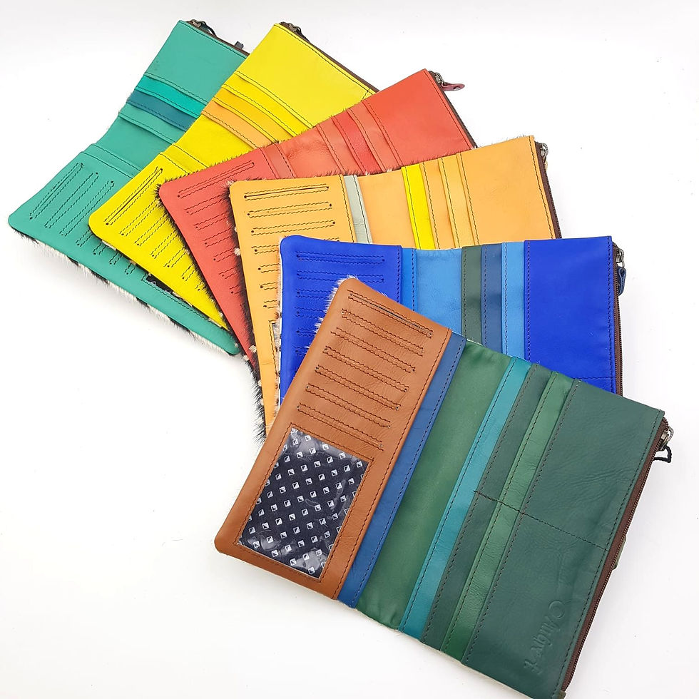 Miniatura: Portefeuille Souple Pois Blancs Vrac (cuir intérieur couleurs multiples)