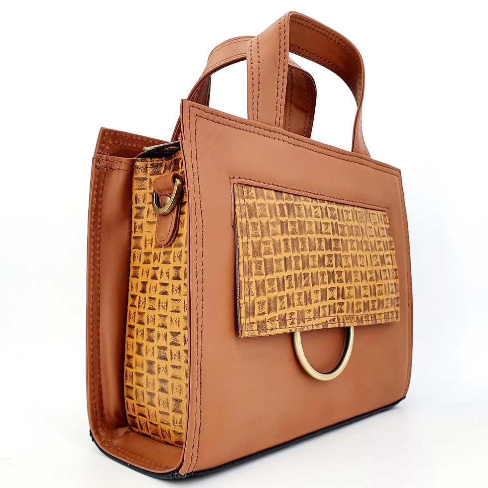 Thumbnail: Monroe Camel Fantaisie