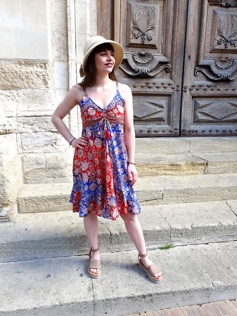 Miniatura: 301 - Clarice - Robe mi-longue Polyester - Bouquet de 10 imprimés 15 Euros pièce