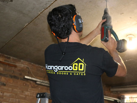 5 Signs you need a Garage Door Repair