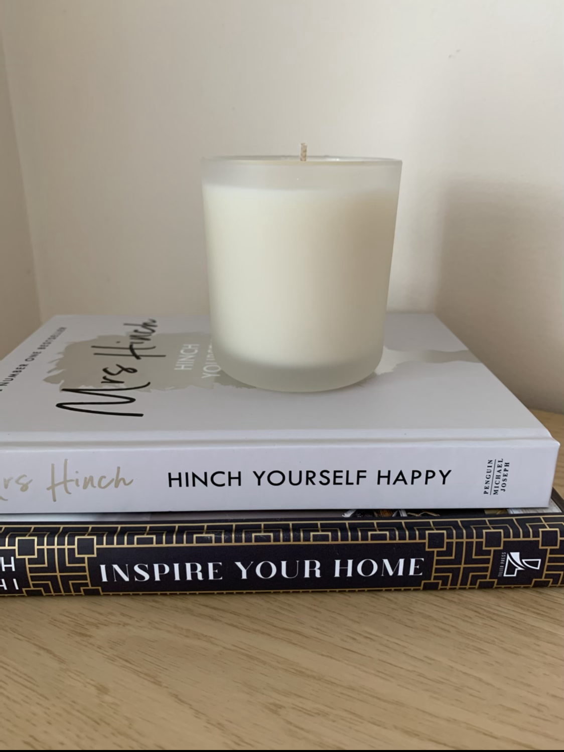 Frosted vogue candle 240cl scent of your choice 