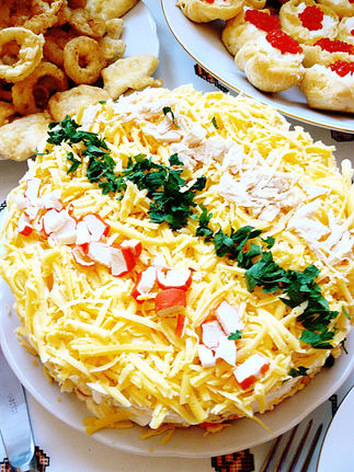 Салат "Свежий" с ананасами