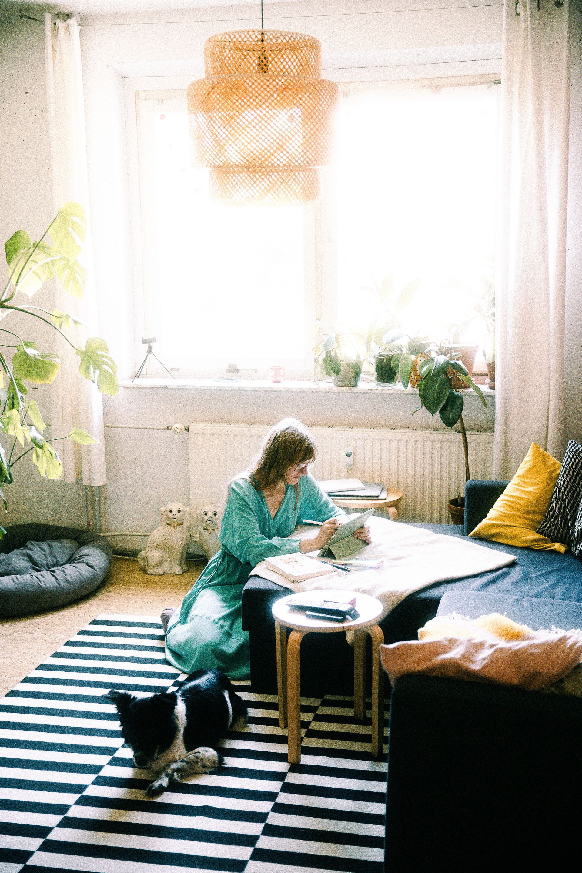 Illustratorin Mia Blitz im Künstlerinnen-Portrait