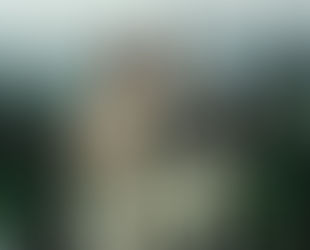 Designer Andra Clițan to London Textile Month