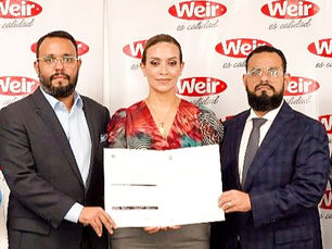 Laboratorios Weir renovó su certificación de BPM de la ARCSA