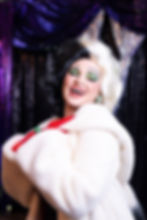 Miss De Vil