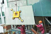 Instalace velkou sklenici okno