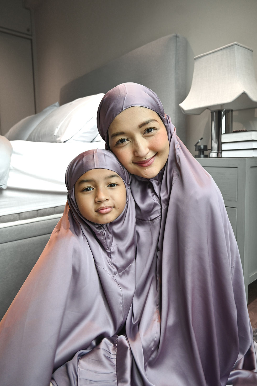 Thumbnail:  Amm wa ibnatt Prayer Wear