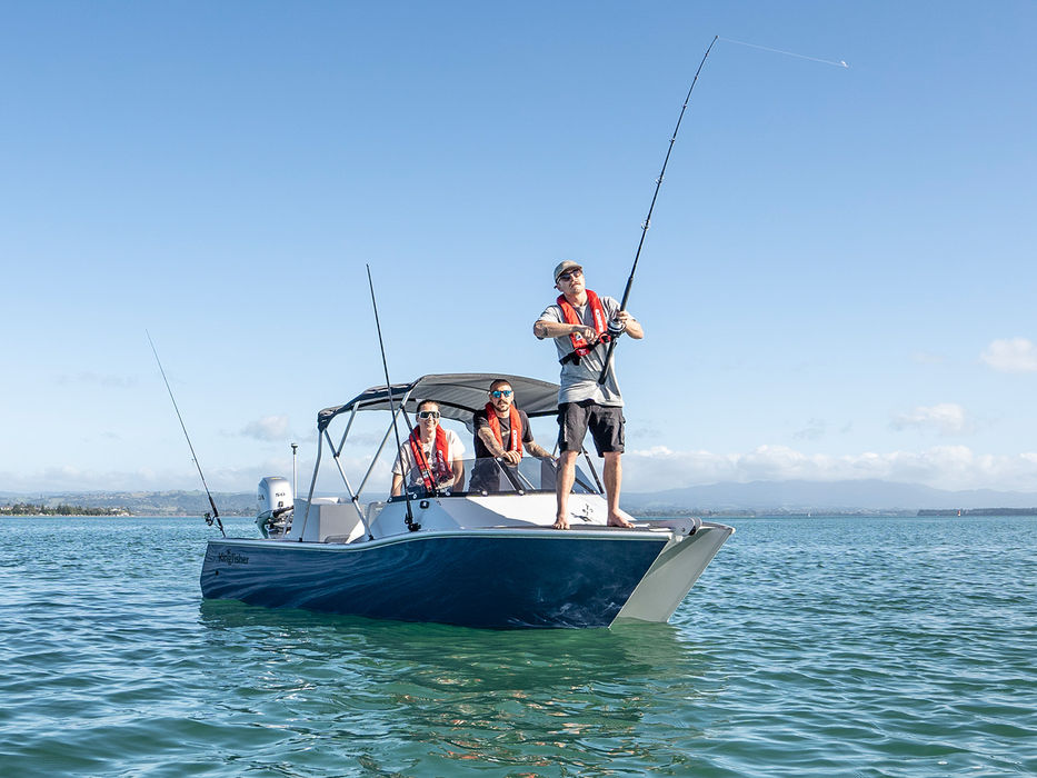 best-fishing-boats-for-beginners