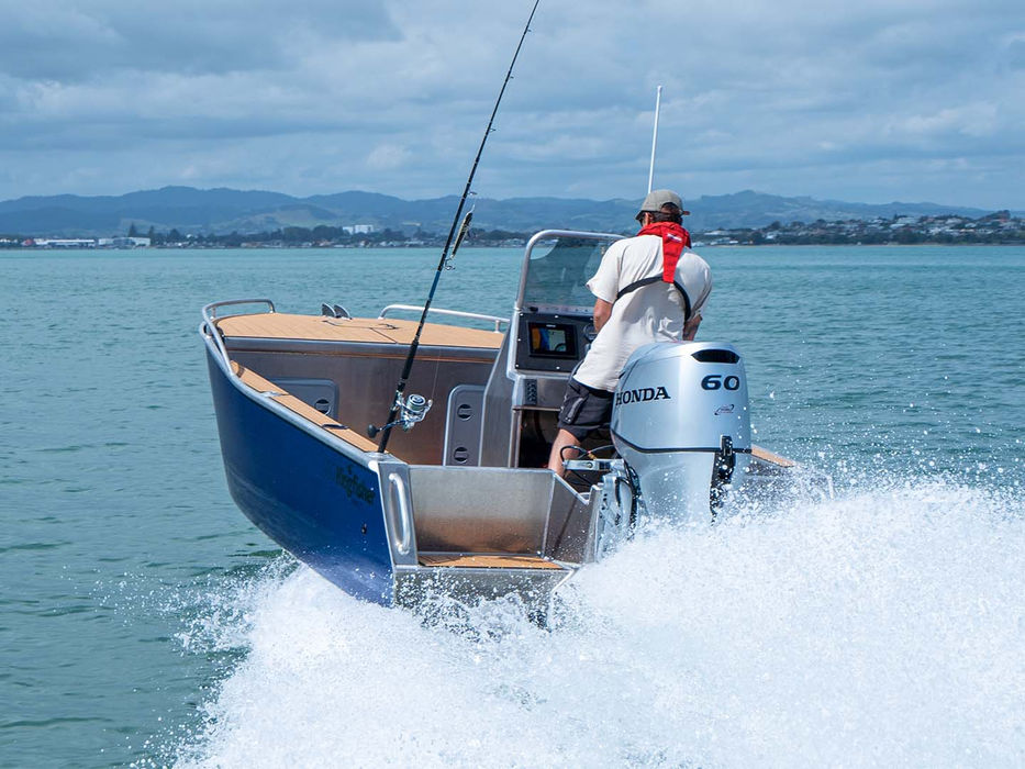 unbeatable-offer-on-fishing-boats