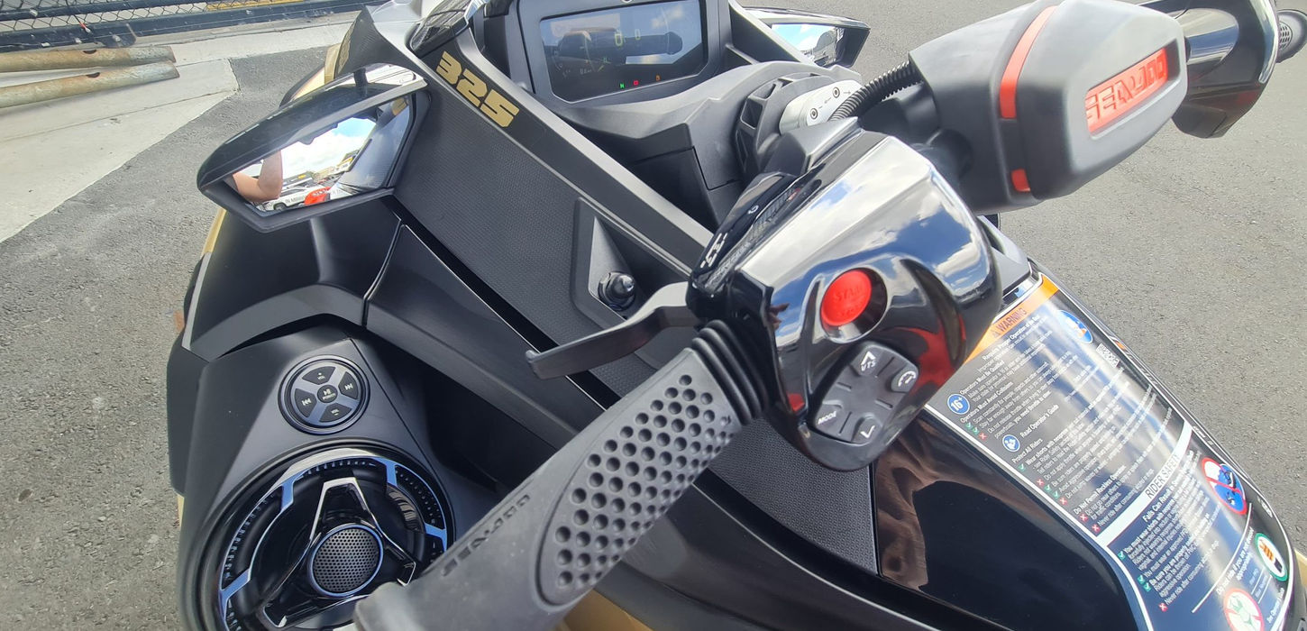 Hot-deals-on-sea-doo-jetski's