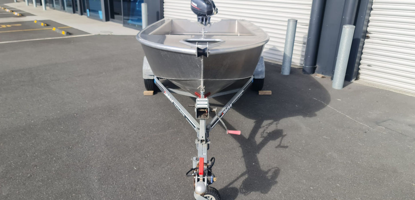 ishing-boats-available-auckland-hamilton