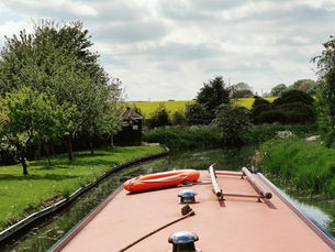 A Perfect Summer Day on the Grand Union Canal