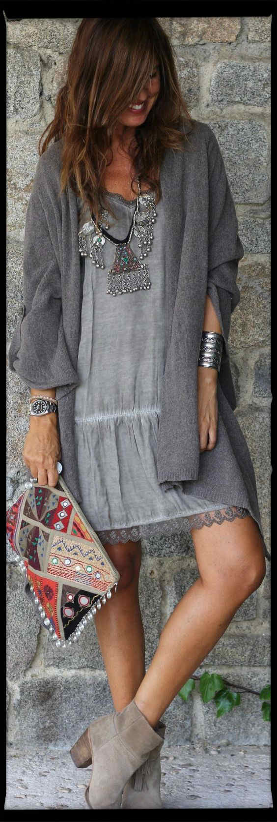 bohemian-chic,boho-chic-street-fashion-style,what-is-boho-chic-fashion-style,bohemian-chic-fashion-style-outfits,boho-chic-street-fashion-style-ideas