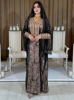 Emirati Mukhawar.  photo by Boksha