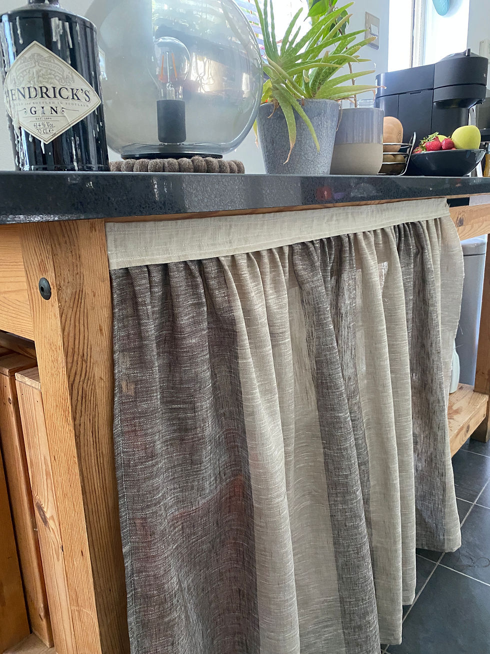 Thumbnail: Wide Stripes  Sink Skirt - velkro hideaway curtain