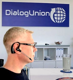 TELEFONAKQUISE-PROFIS: Unsere Kontakter sind als Freiberufler bundesweit im Home-Office tätig, natürlich 100 % DSGVO-konform. Sie werden nach ihren Vorbildungen eingesetzt. Call Center hingegen können nur lokal verfügbare Agenten einsetzen.