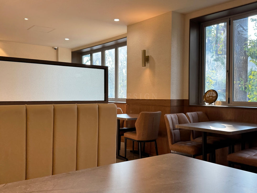 종로 아랍 음식점의 인테리어