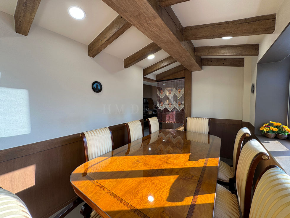 종로 아랍 음식점의 인테리어