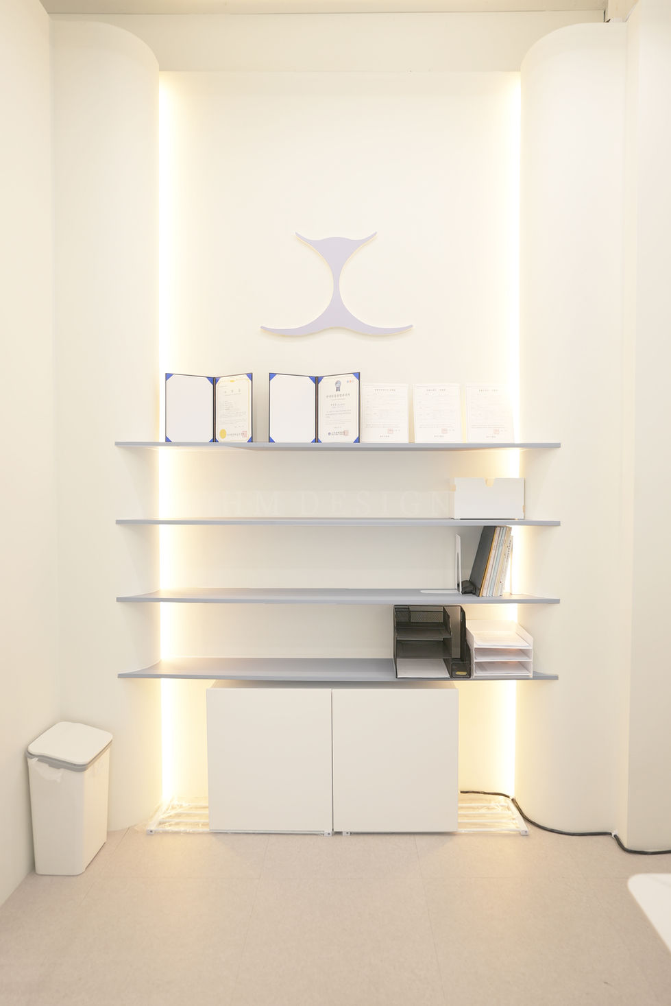 파스텔 블루 톤의 애견 유치원