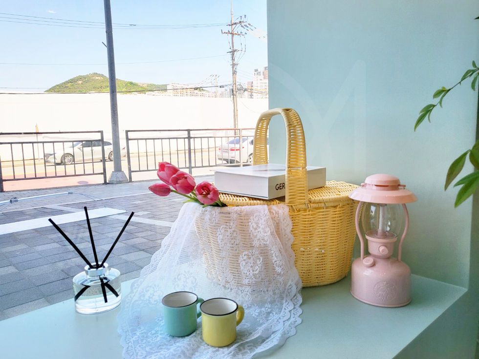 디저트 카페 인테리어