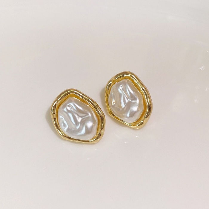 Thumbnail: Lena Teardrop Hoops