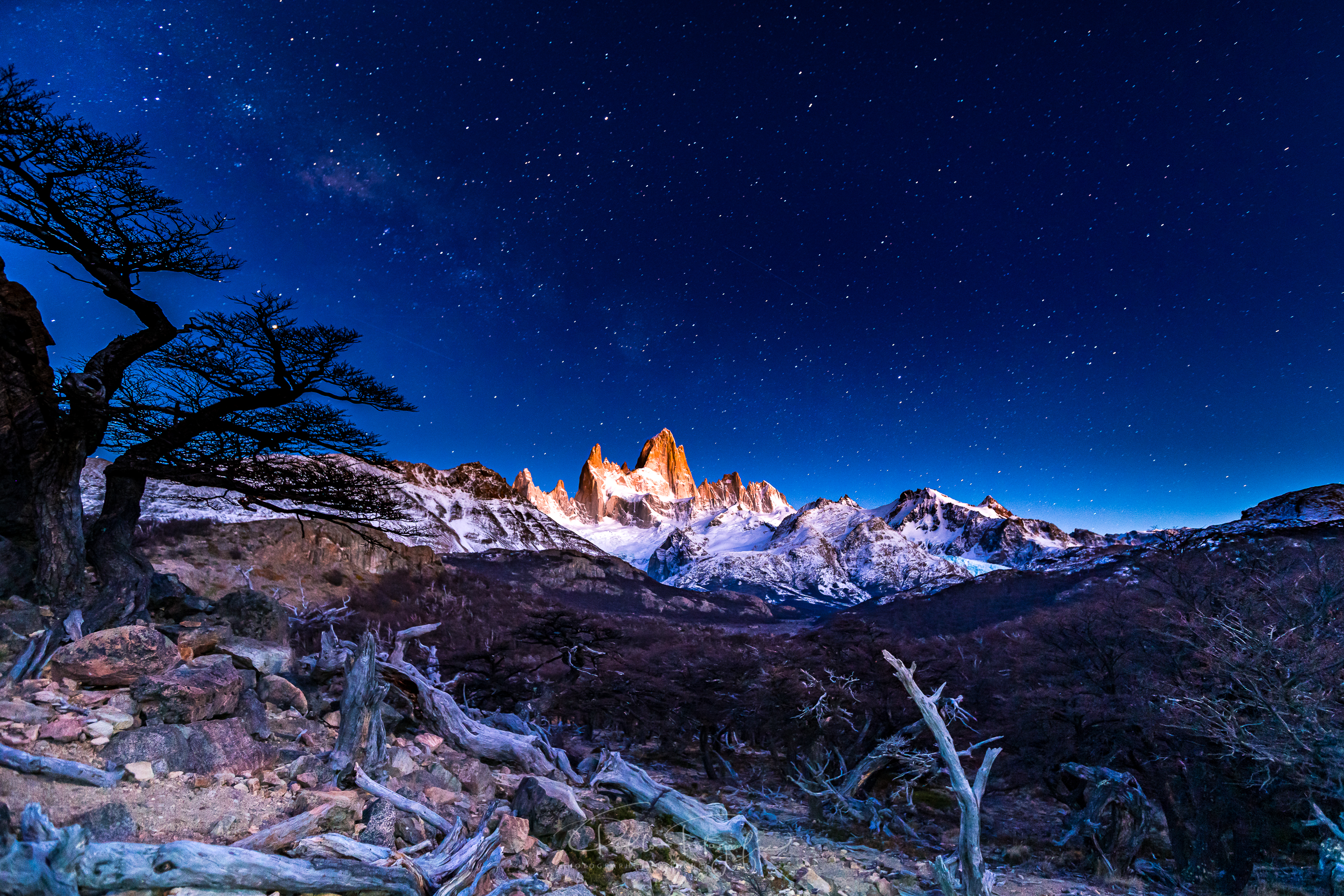 Crepúsculo en el Fitz Roy