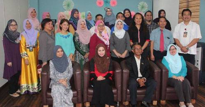 Fruitful Visit at UMSKAL