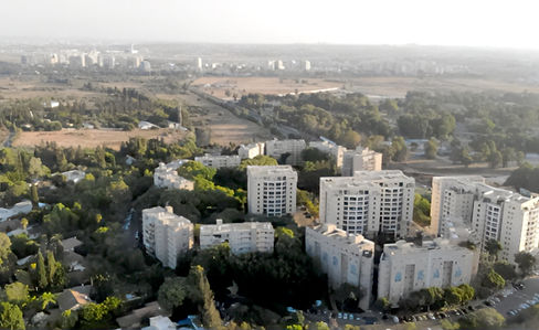 kiryatono_re_autoOrient_i copy.jpg