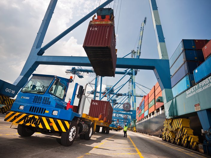 tt_ottawa4x2_my11_001_print_44635