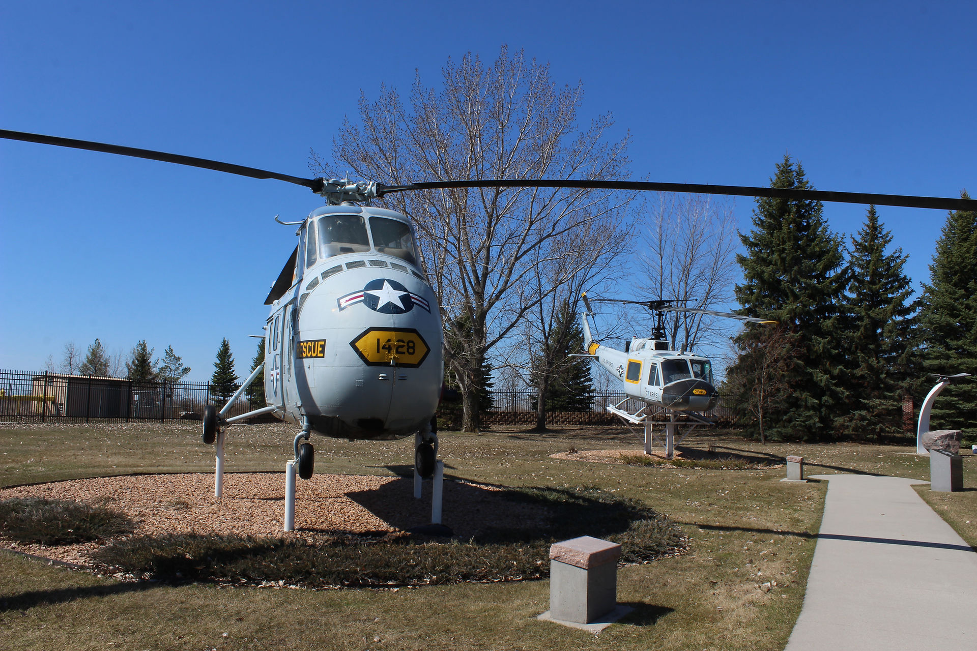 UH-19D 54-1428