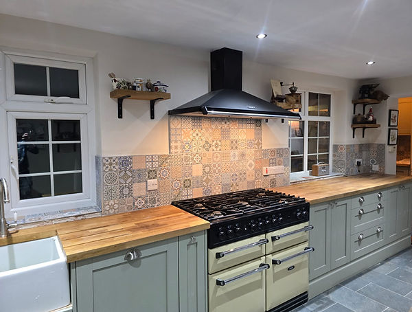 Victorian style kitchen splashback tiling in Manchester