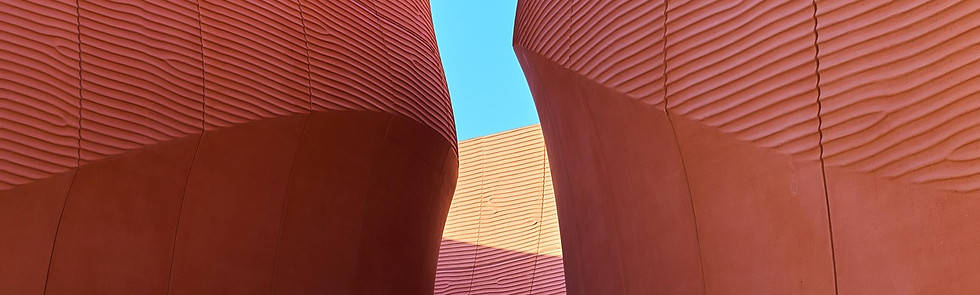 wall-7247831_1280.jpg