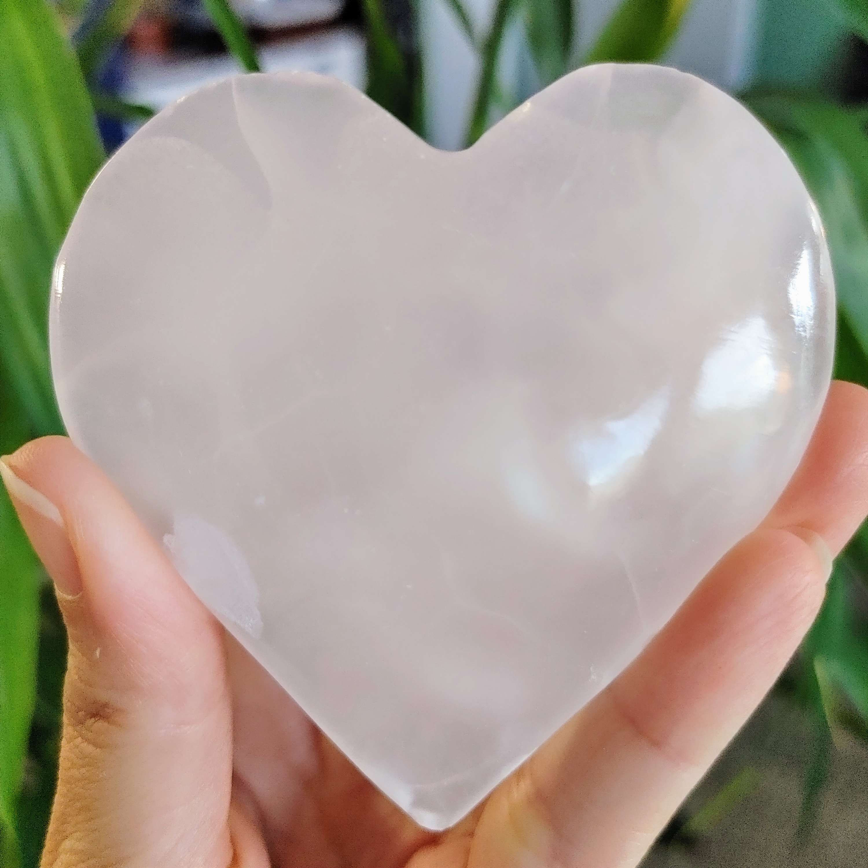 Mangano Calcite Heart (large)-1