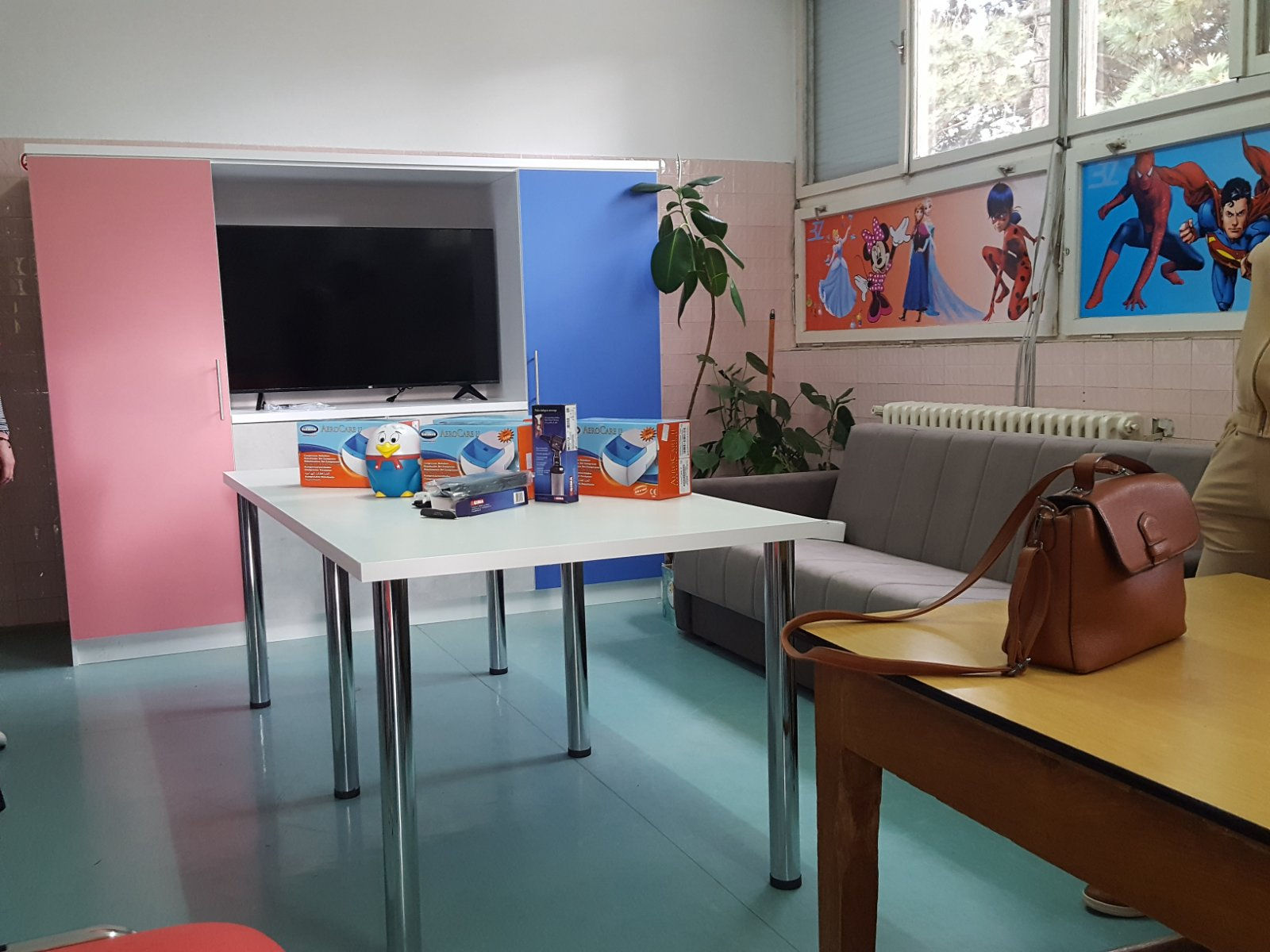 plakar 1900x2350x600 plus masa 2000x900 