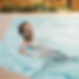 Hombre-en-piscina