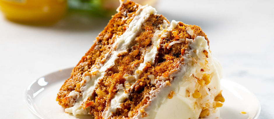 Finger-Licking Good Carrot Cake Recipe!