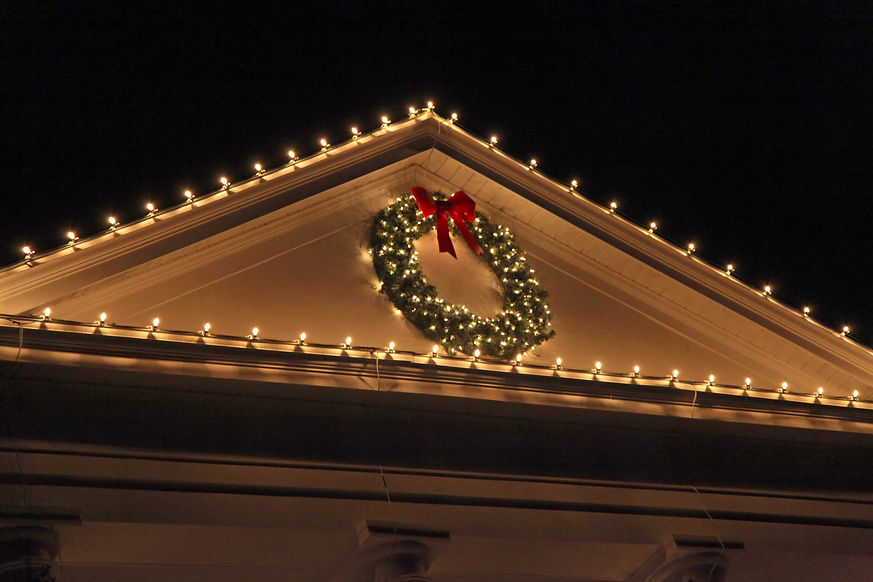 Christmas Wreath Install Palm Beach County